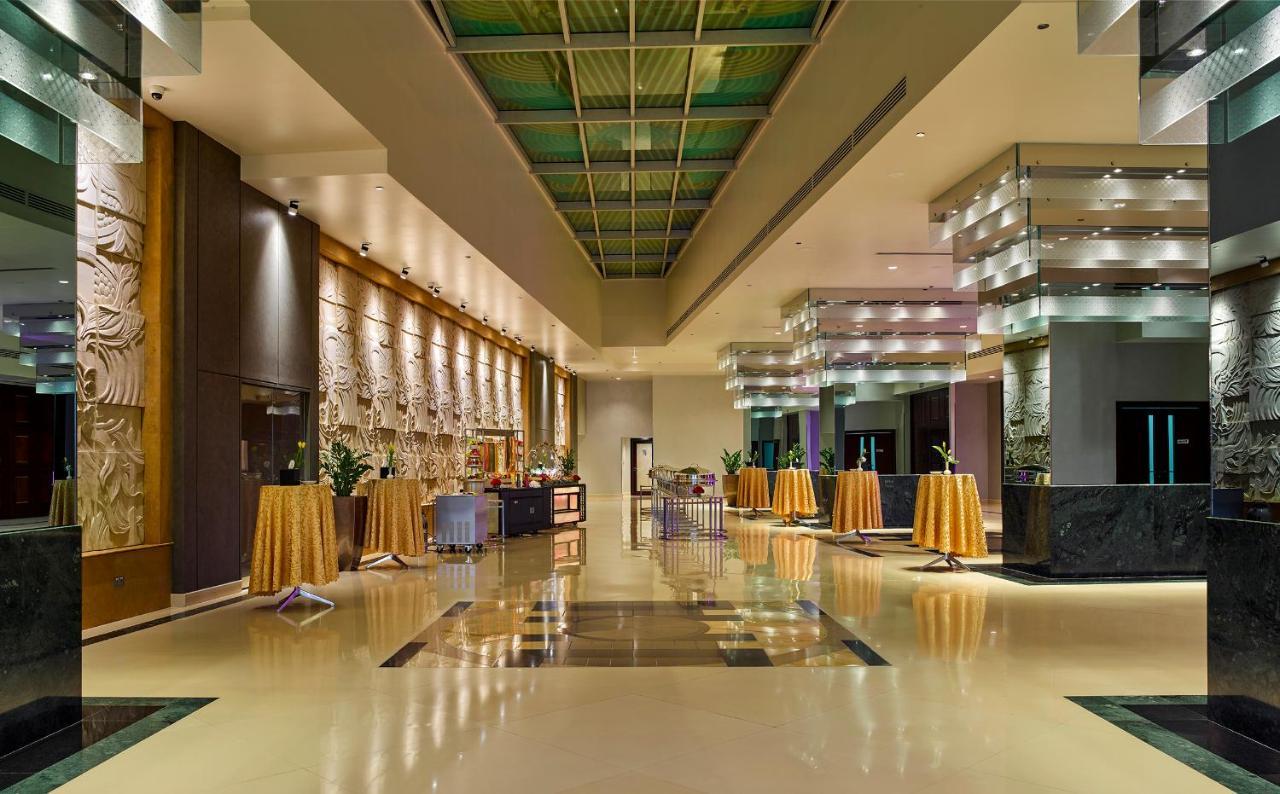 Copthorne Airport Hotel Дубай Екстер'єр фото